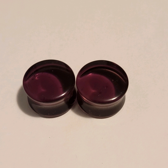 11/16" Grape Purple Glass and Pink Faux Stone Plug - Picture 2 of 4